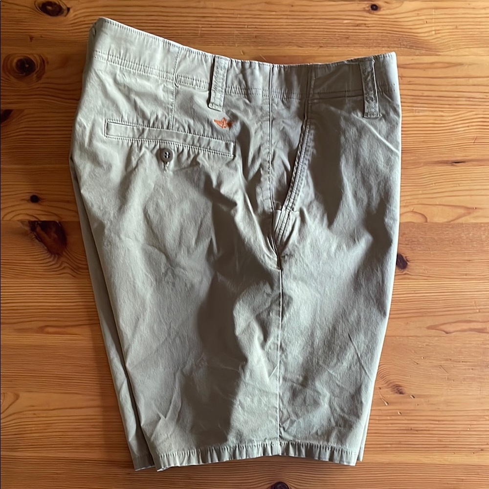 Dockers Tan Flat Front Shorts Lightweight Design